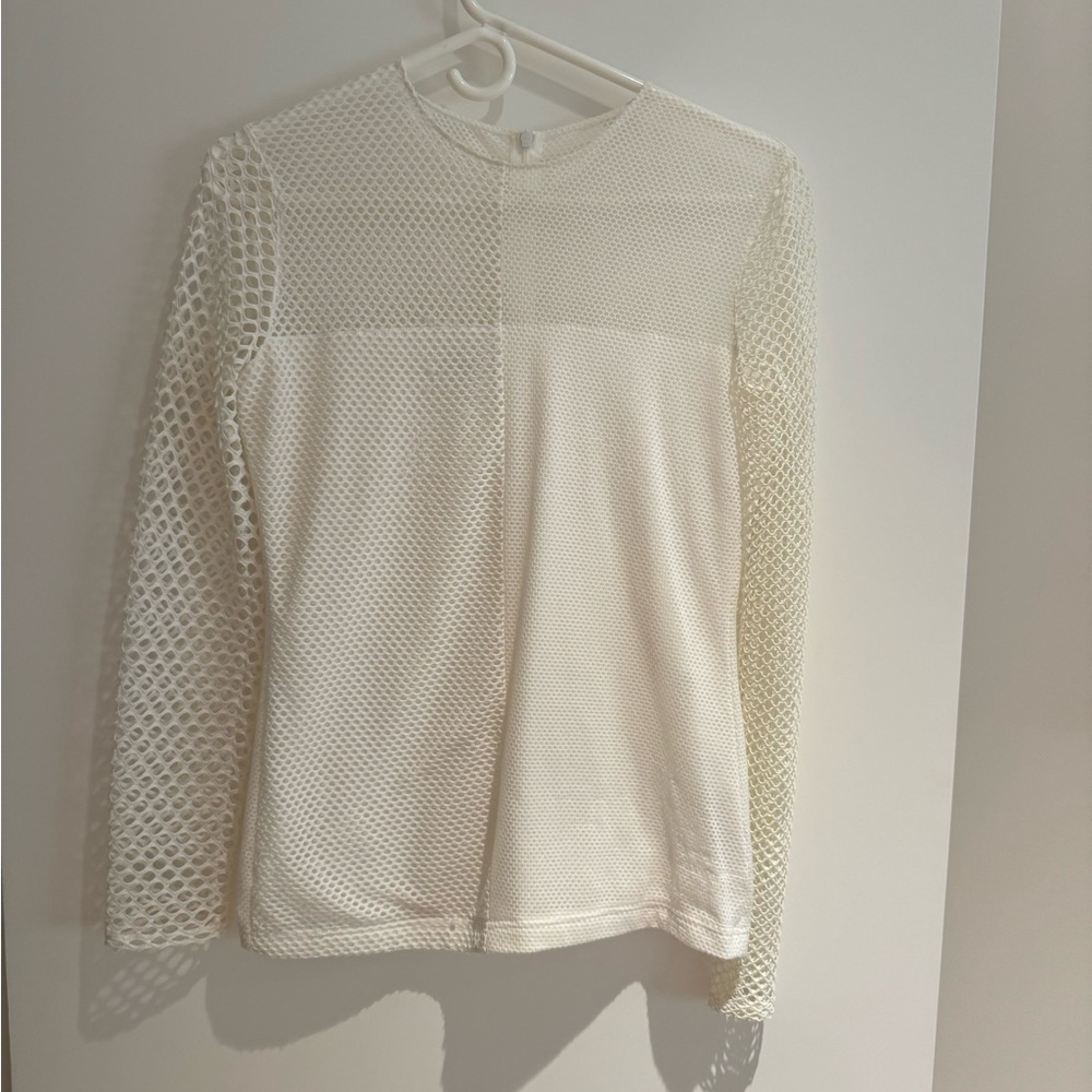 Akris Punto white top, size 6